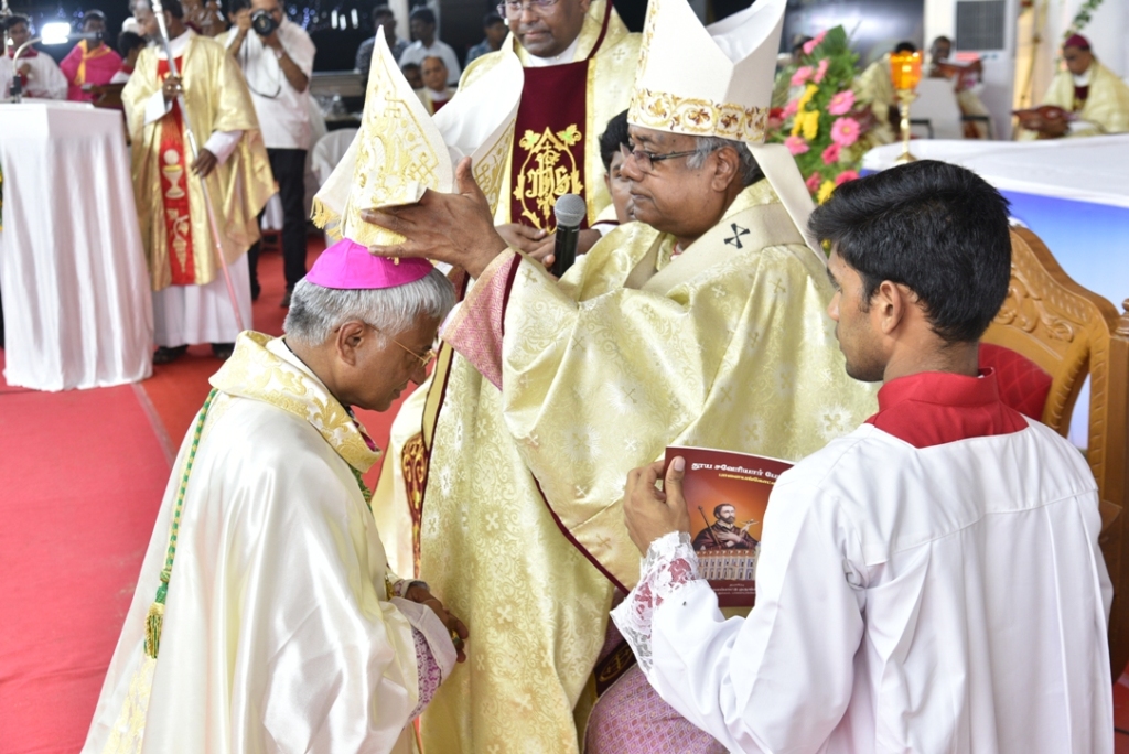 Weekly Magazine In India
